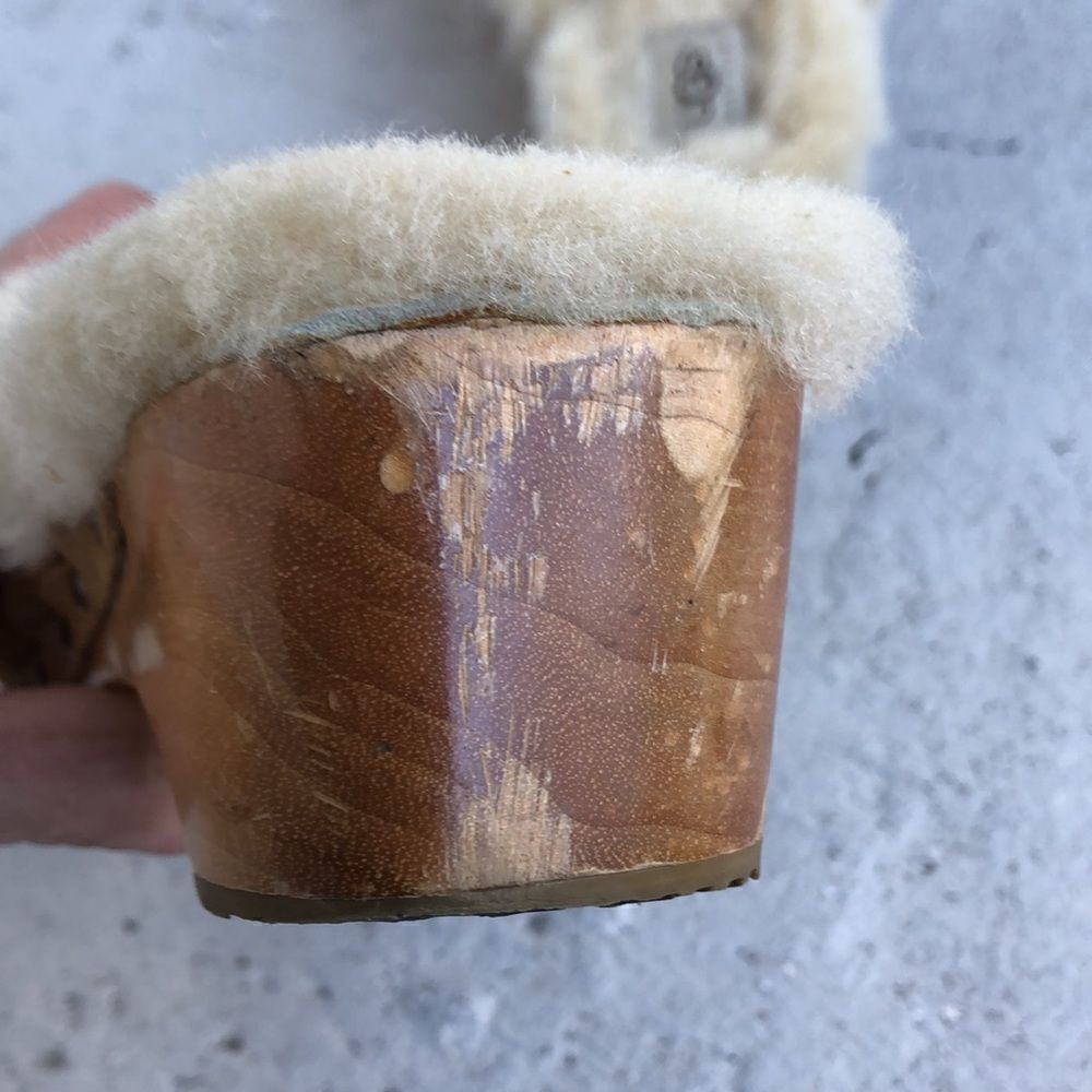 Ugg  Wooden Clogs - Picture 6 of 8